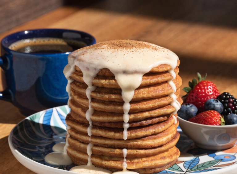 fluffy_cinnamon_Roll_Pancakes